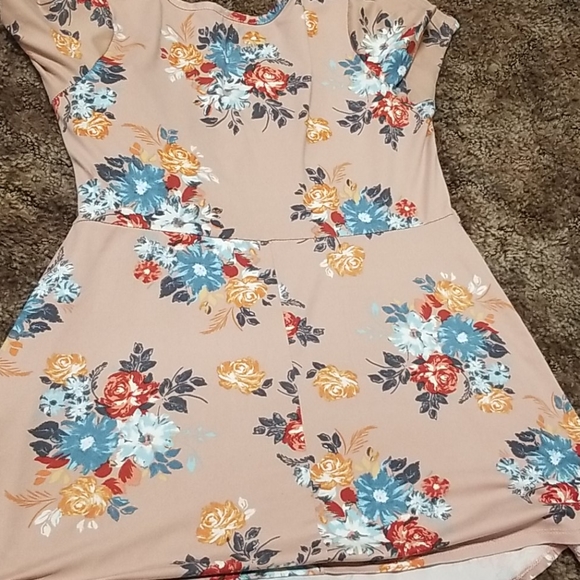 Maternity shirt - Picture 3 of 3